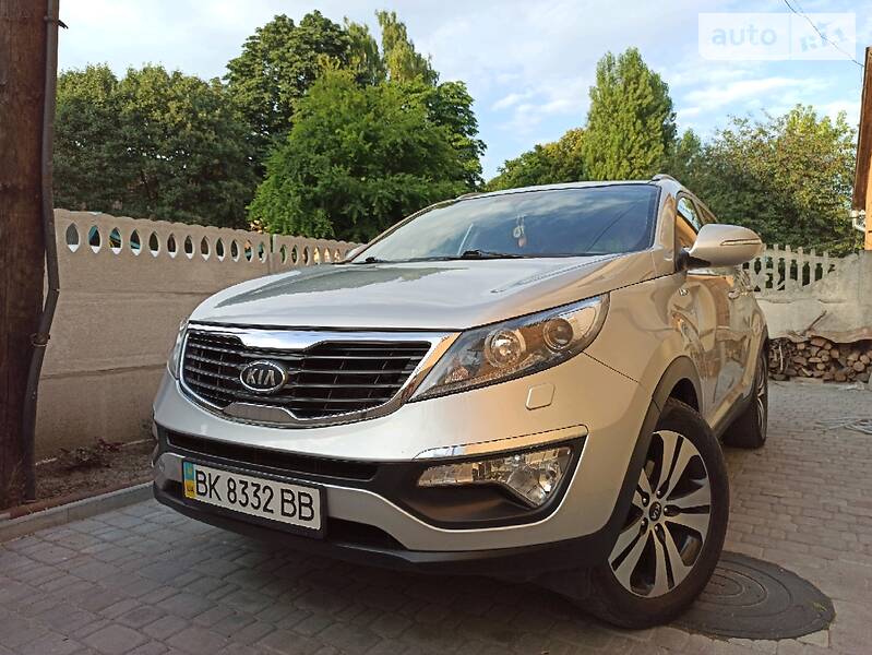 Внедорожник / Кроссовер Kia Sportage 2011 в Ровно