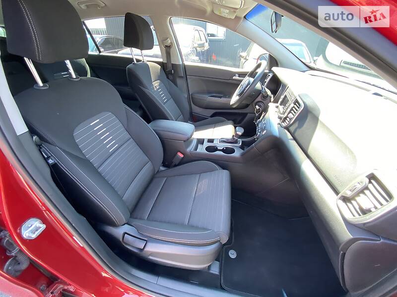 Позашляховик / Кросовер Kia Sportage 2018 в Луцьку фото 16 Позашляховик / Кросовер Kia Sportage 2018 в Луцьку