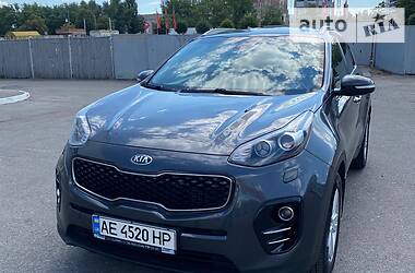 Позашляховик / Кросовер Kia Sportage 2016 в 