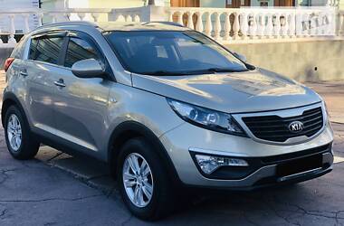 Внедорожник / Кроссовер Kia Sportage 2014 в Каменском