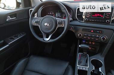 Внедорожник / Кроссовер Kia Sportage 2016 в Киеве