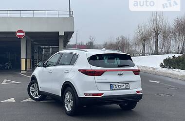 Внедорожник / Кроссовер Kia Sportage 2017 в Киеве