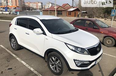 Позашляховик / Кросовер Kia Sportage 2015 в Миколаєві