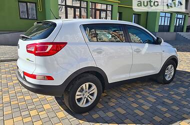 Внедорожник / Кроссовер Kia Sportage 2012 в Калуше