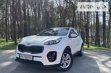 Внедорожник / Кроссовер Kia Sportage 2016 в Черкассах