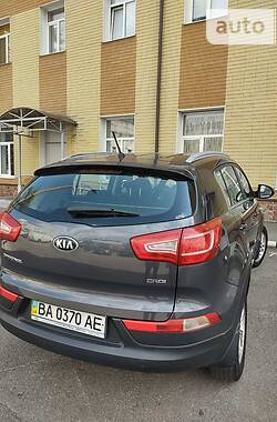 Внедорожник / Кроссовер Kia Sportage 2013 в Киеве