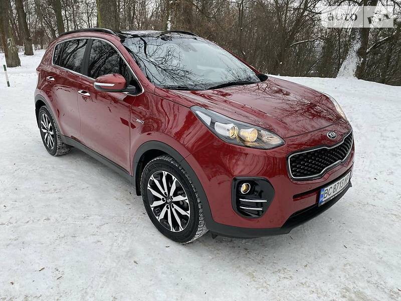 Позашляховик / Кросовер Kia Sportage 2017 в Львові