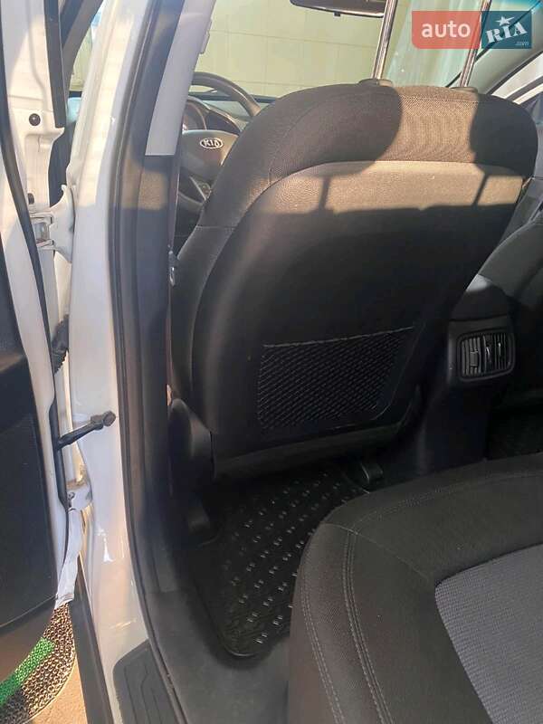 Внедорожник / Кроссовер Kia Sportage 2013 в Павлограде