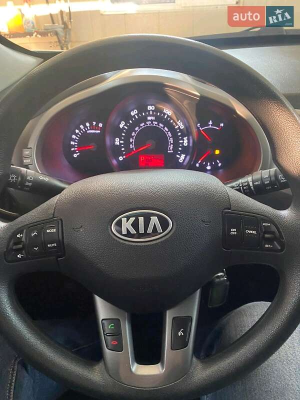 Внедорожник / Кроссовер Kia Sportage 2013 в Павлограде