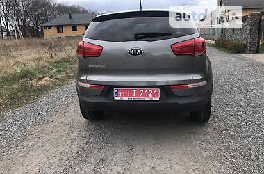 Внедорожник / Кроссовер Kia Sportage 2015 в 