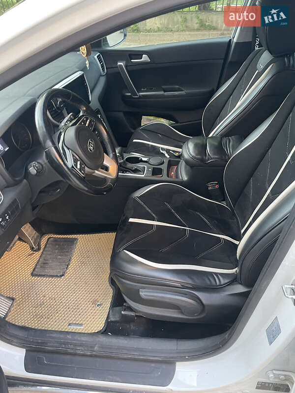 Внедорожник / Кроссовер Kia Sportage 2018 в Черновцах