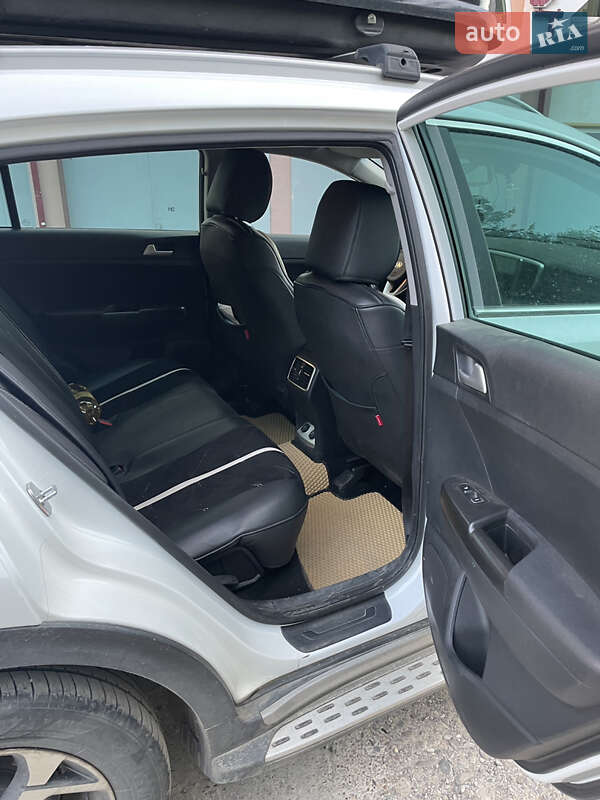 Внедорожник / Кроссовер Kia Sportage 2018 в Черновцах