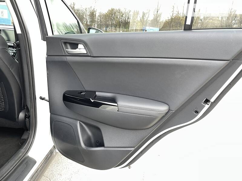 Позашляховик / Кросовер Kia Sportage 2020 в Дніпрі