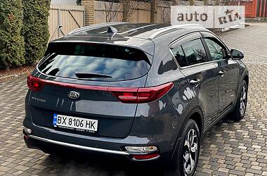 Позашляховик / Кросовер Kia Sportage 2021 в 