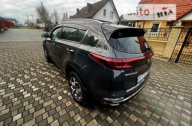 Позашляховик / Кросовер Kia Sportage 2021 в 