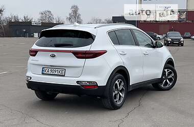 Позашляховик / Кросовер Kia Sportage 2019 в 