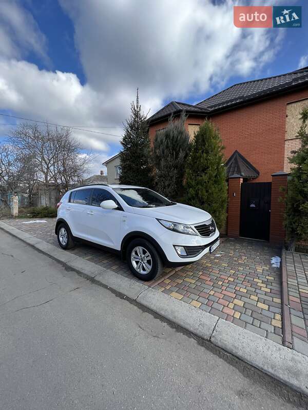 Внедорожник / Кроссовер Kia Sportage 2011 в Николаеве