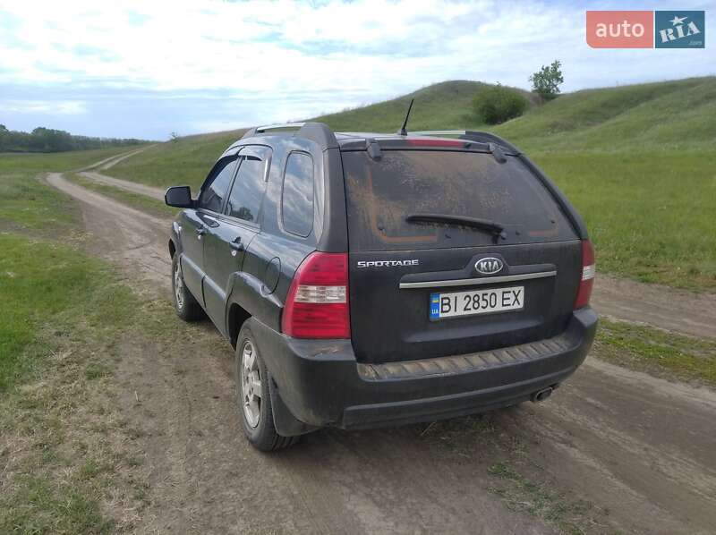 Позашляховик / Кросовер Kia Sportage 2008 в Полтаві
