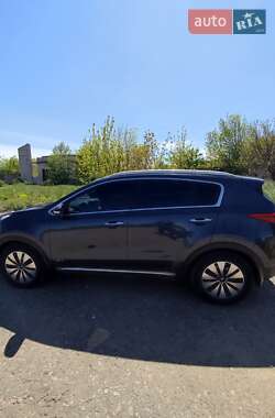 Внедорожник / Кроссовер Kia Sportage 2016 в 