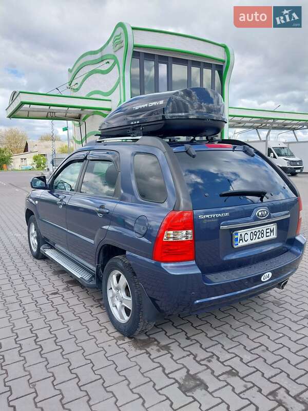 Внедорожник / Кроссовер Kia Sportage 2007 в Нововолынске