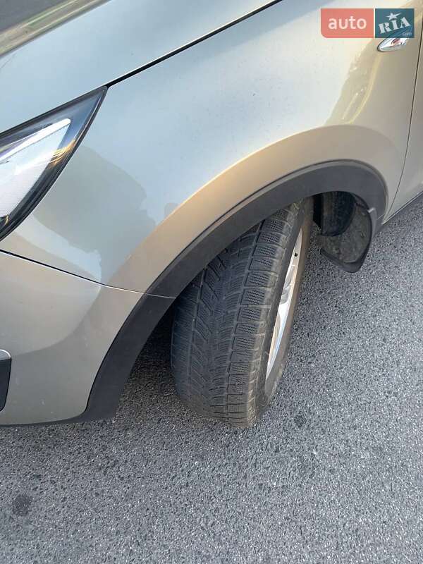 Внедорожник / Кроссовер Kia Sportage 2012 в Киеве