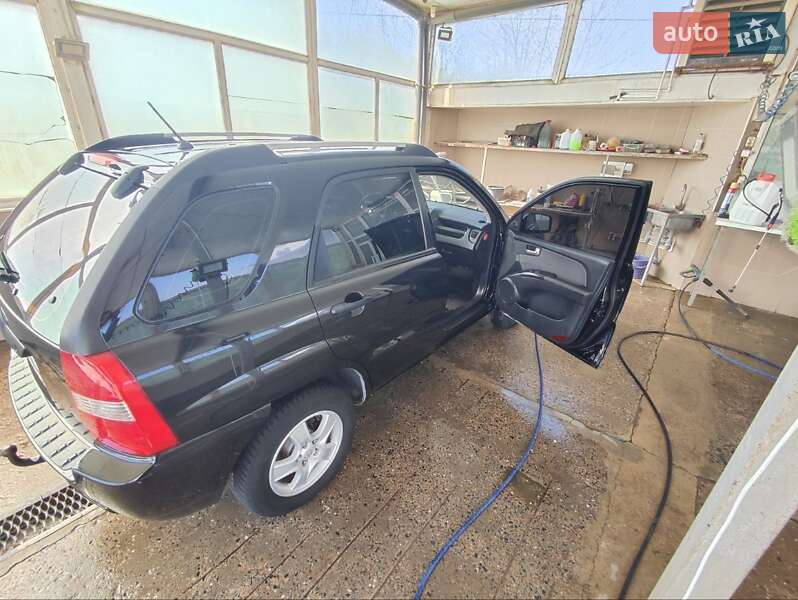 Позашляховик / Кросовер Kia Sportage 2005 в Одесі