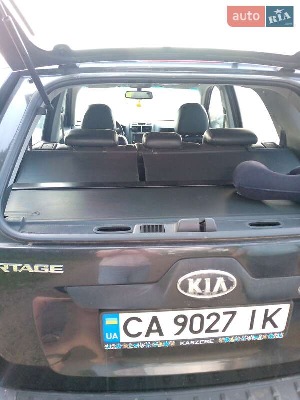 Позашляховик / Кросовер Kia Sportage 2005 в Звенигородці