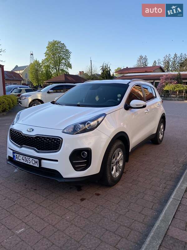 Внедорожник / Кроссовер Kia Sportage 2016 в Стрые