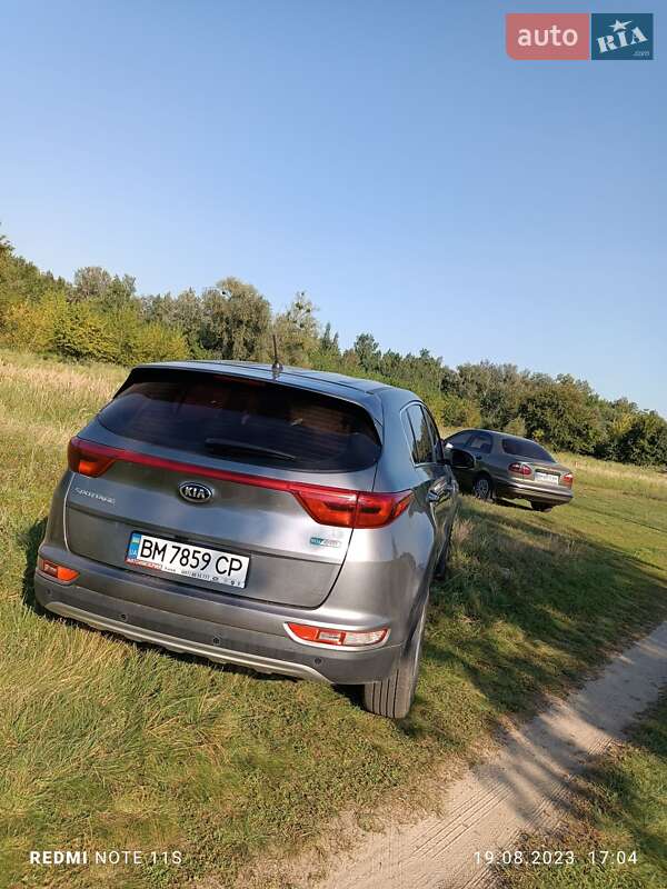 Позашляховик / Кросовер Kia Sportage 2016 в Сумах