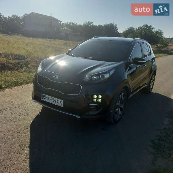Внедорожник / Кроссовер Kia Sportage 2015 в Вознесенске