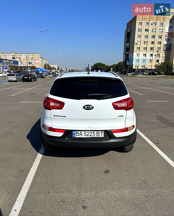 Внедорожник / Кроссовер Kia Sportage 2012 в Новгородке