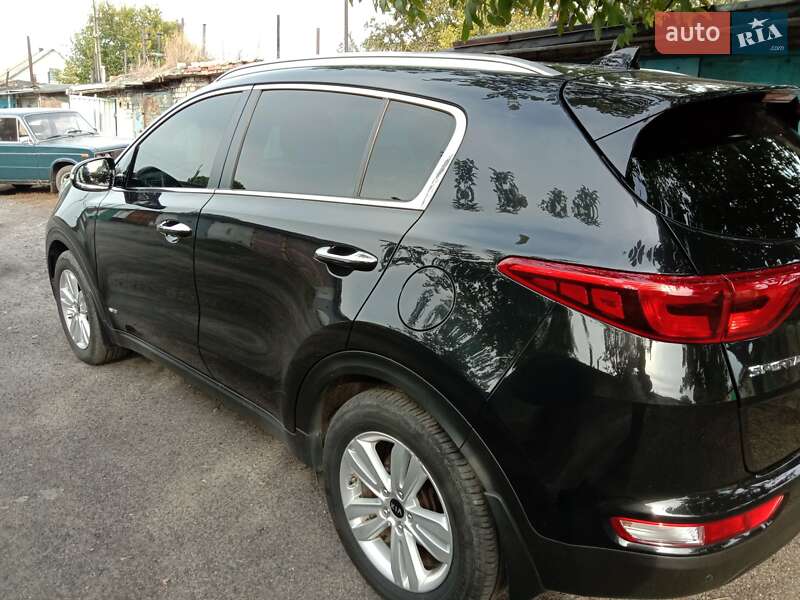 Позашляховик / Кросовер Kia Sportage 2017 в Першотравенську