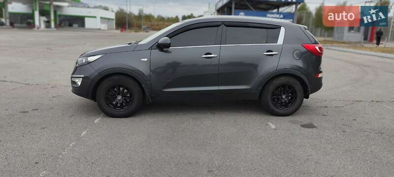 Внедорожник / Кроссовер Kia Sportage 2012 в Синельниково