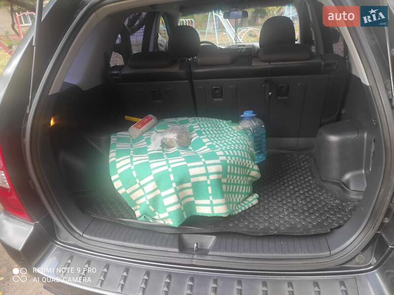 Позашляховик / Кросовер Kia Sportage 2008 в Слов'янську