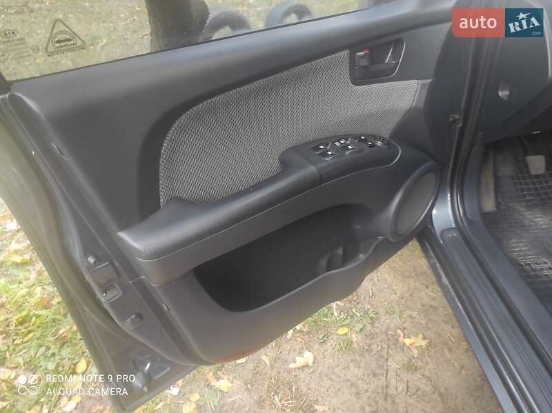 Позашляховик / Кросовер Kia Sportage 2008 в Слов'янську