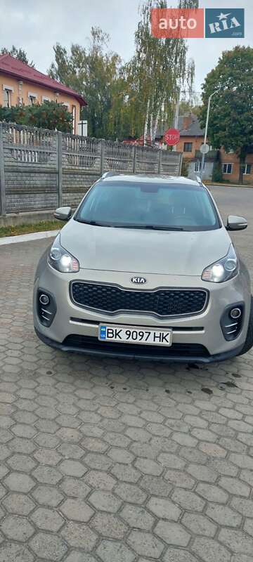 Внедорожник / Кроссовер Kia Sportage 2017 в Костополе