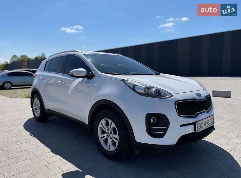 Позашляховик / Кросовер Kia Sportage 2017 в Хмельницькому