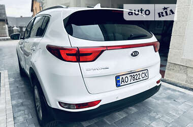Внедорожник / Кроссовер Kia Sportage 2017 в 