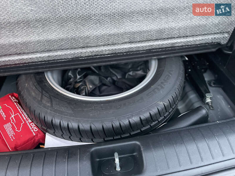 Позашляховик / Кросовер Kia Sportage 2017 в Києві