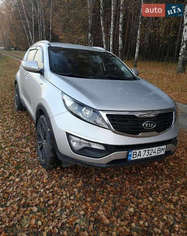Внедорожник / Кроссовер Kia Sportage 2010 в Кременчуге