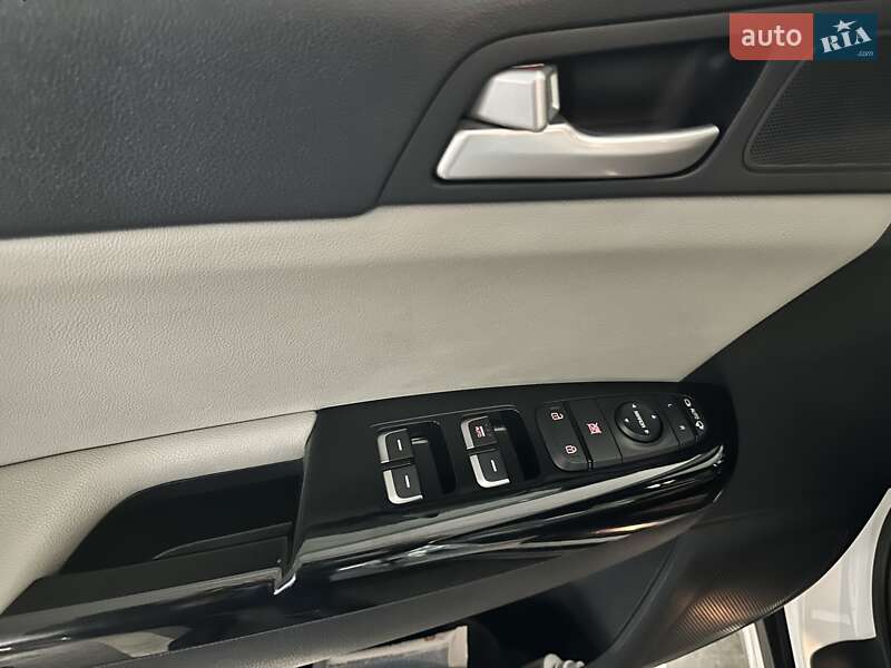 Позашляховик / Кросовер Kia Sportage 2018 в Вінниці