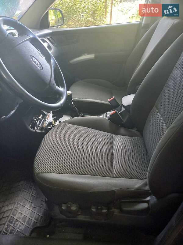 Позашляховик / Кросовер Kia Sportage 2008 в Хмільнику