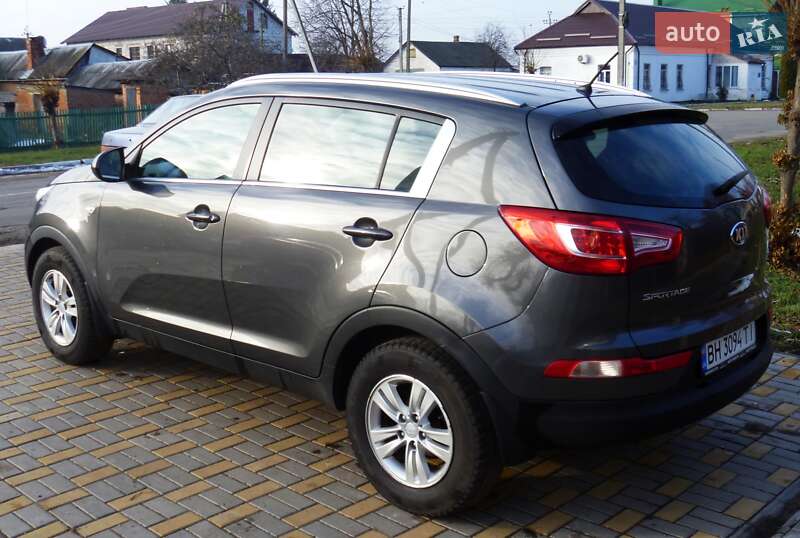 Позашляховик / Кросовер Kia Sportage 2012 в Христинівці