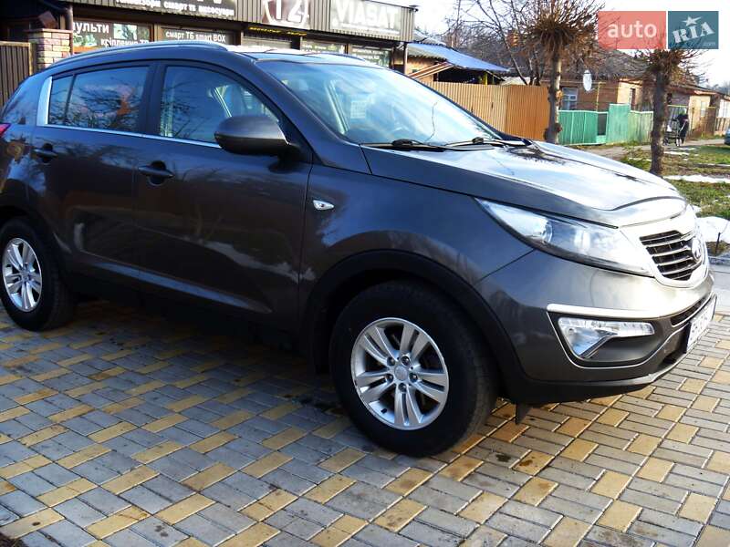 Позашляховик / Кросовер Kia Sportage 2012 в Христинівці
