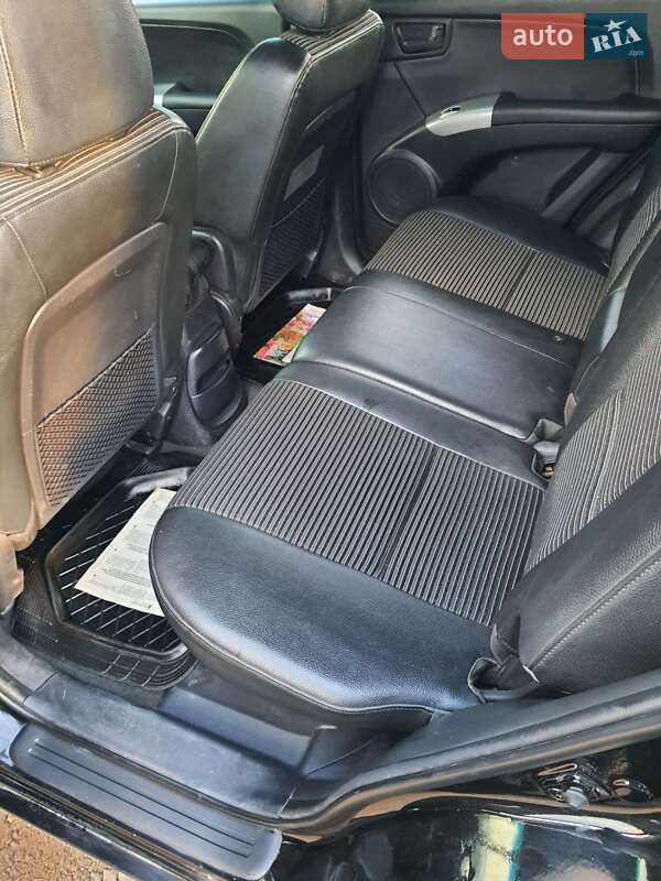 Позашляховик / Кросовер Kia Sportage 2006 в Чернівцях