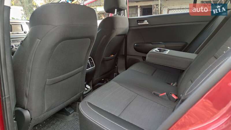 Позашляховик / Кросовер Kia Sportage 2017 в Києві