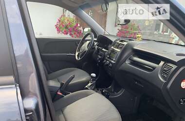 Позашляховик / Кросовер Kia Sportage 2010 в Львові