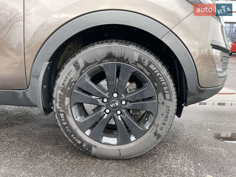 Внедорожник / Кроссовер Kia Sportage 2011 в Киеве