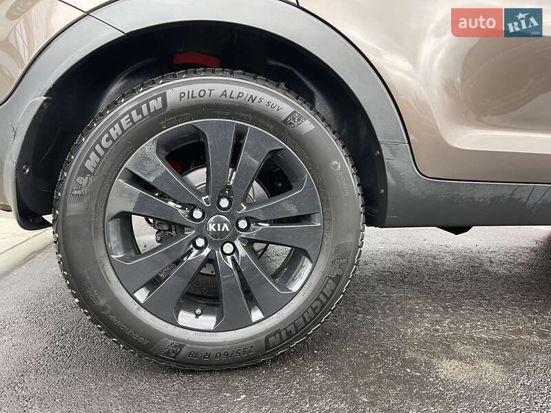 Внедорожник / Кроссовер Kia Sportage 2011 в Киеве