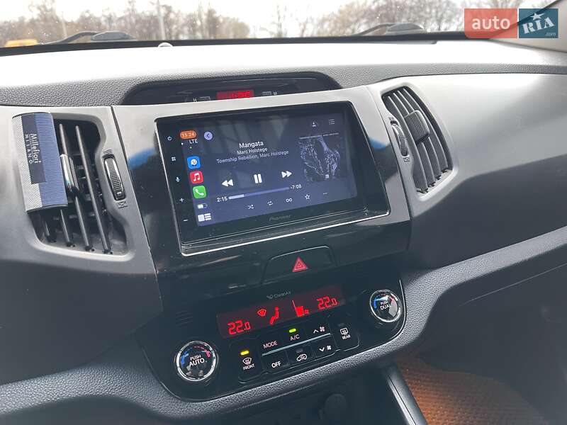 Внедорожник / Кроссовер Kia Sportage 2011 в Киеве